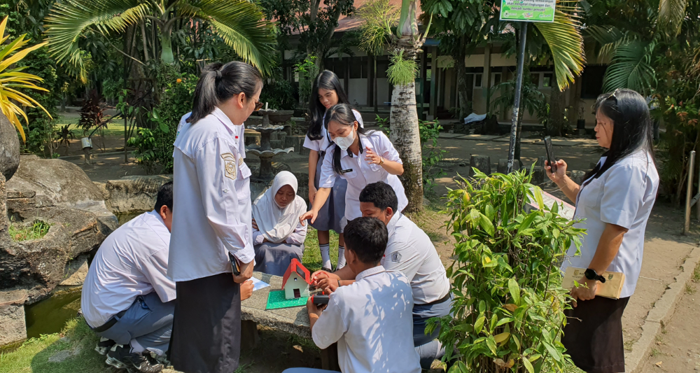 Uji Coba Miniatur Rumah Bertenaga Surya